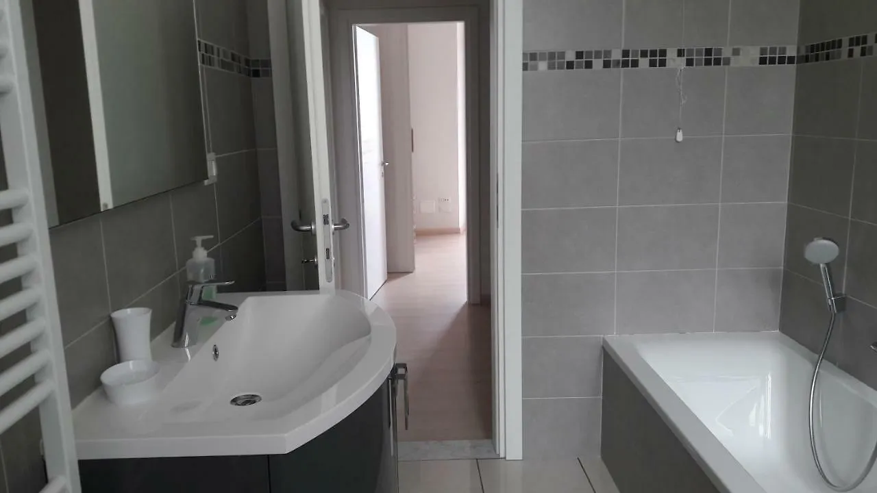Residenza Lux Fronte Mare Apartment Vado Ligure 0*,